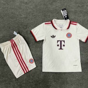 KIT INFANTIL BAYERN DE MONIQUE III 24/25