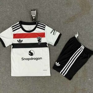 KIT INFANTIL MANCHESTER UNITED III 24/25